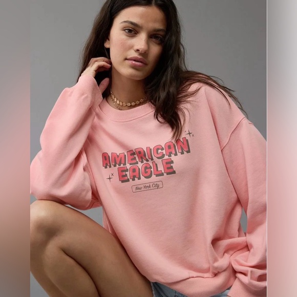 American Eagle Outfitters Tops - American Eagle Oversized Funday Sweatshirt New York City